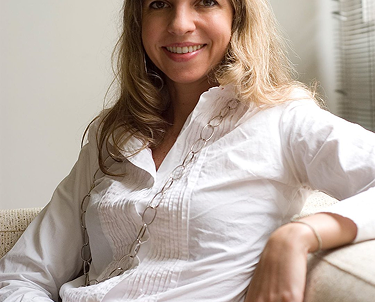Elaine Faustino