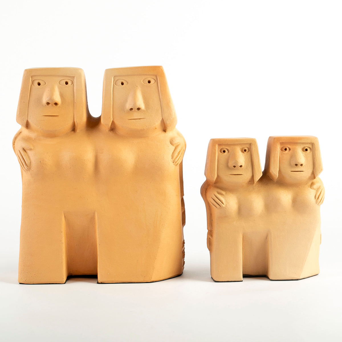 Casal de Mulheres Passeando - Mano de Baé