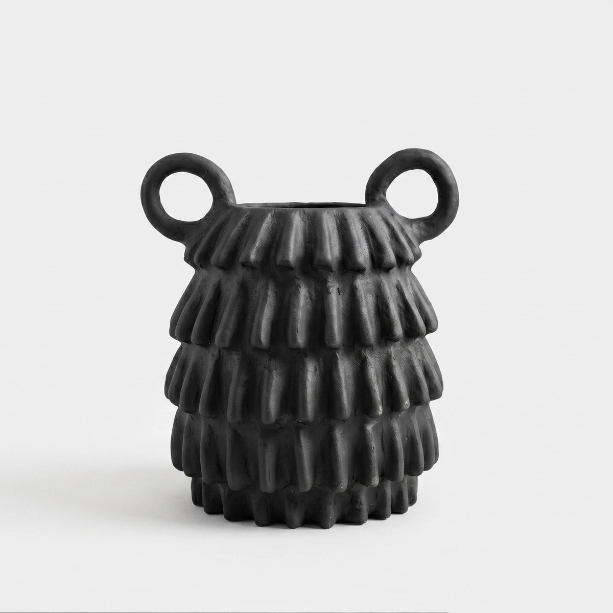 Vaso Duna com Alça (Preto) - Auriel Nazaré